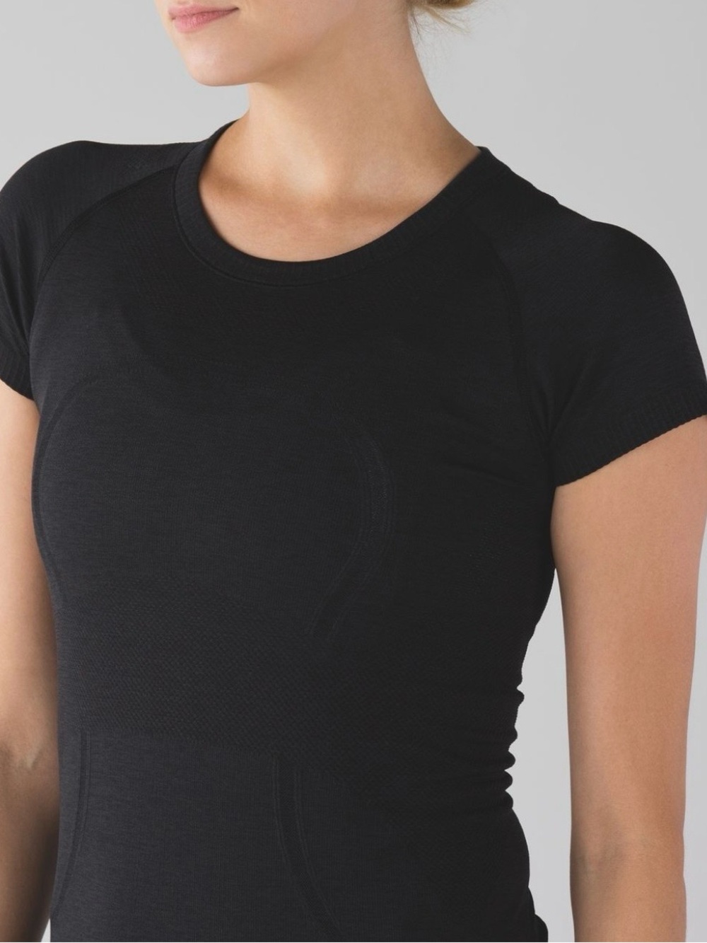 Lululemon Swiftly Tech shirt - Picture 2 of 7